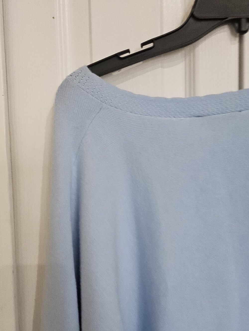 Tahari Women’s M Skyfall Blue V-Neck Viscose Blend Sweater NWT. - Picture 5 of 12